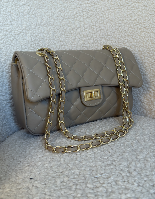 Torebka Chanelka ze skóry naturalnej